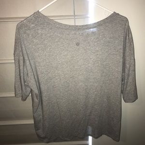 Lululemon grey crop shirt